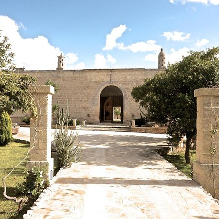 Tenuta Masseria & Spa Chicco Rizzo Sternatia ภายนอก รูปภาพ